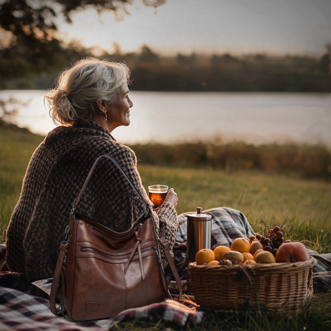 Lilla | Prabangi Rankinė Su Laiku Patikrintu Dizainu
